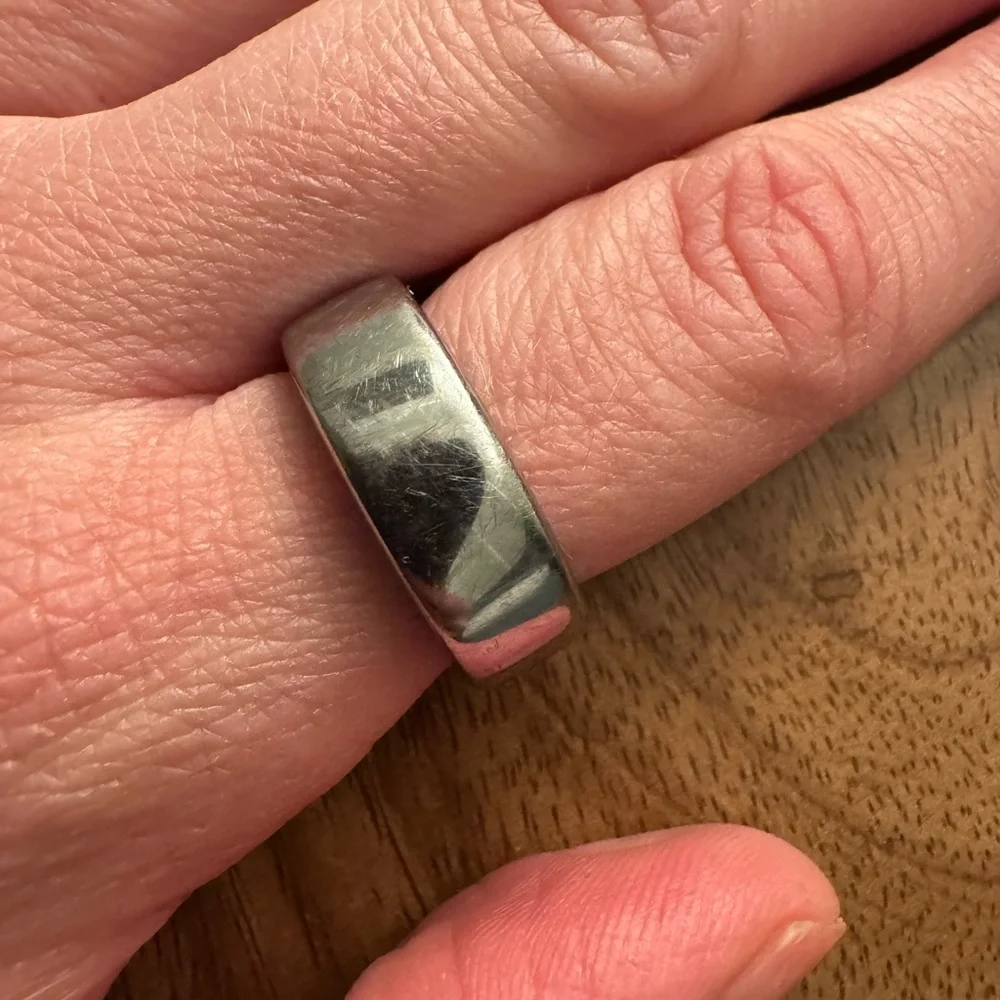 Oura Silver Wearable Ring